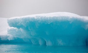 Sea levels can rise due to melting ice and the expansion of water as it warms. Credit: Alamy 